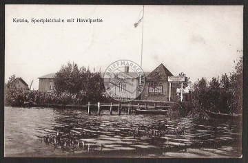 Ketzin Sportplatzhalle mit Havelpartie 