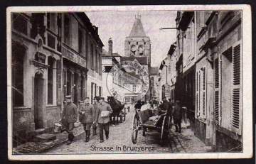 Straße in Brueyeres in der Champagne 