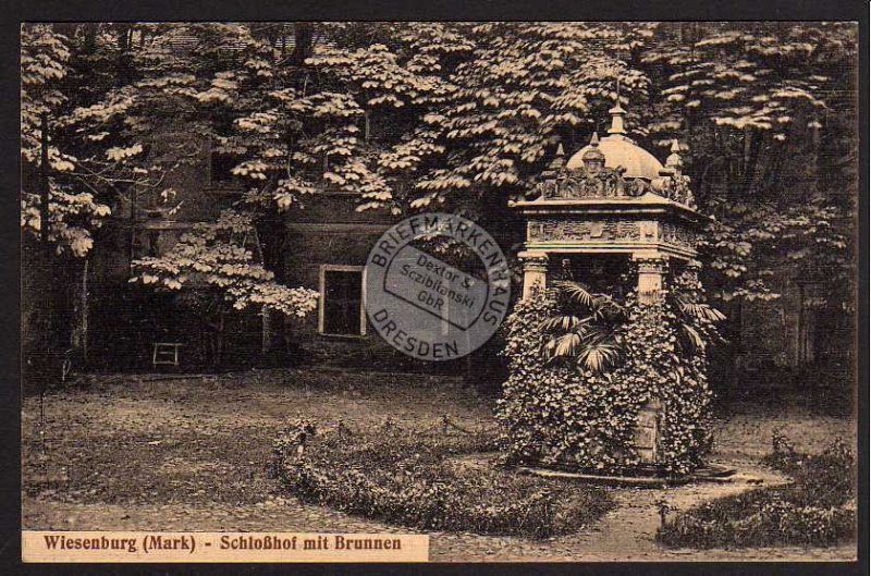 Wiesenburg Mark Schloßhof mit Brunnen 1916 